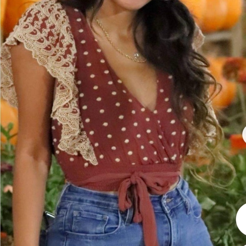 Free people butterfly sleeve crop Polka dot Deep Vneck Burnt Orange Med EUC